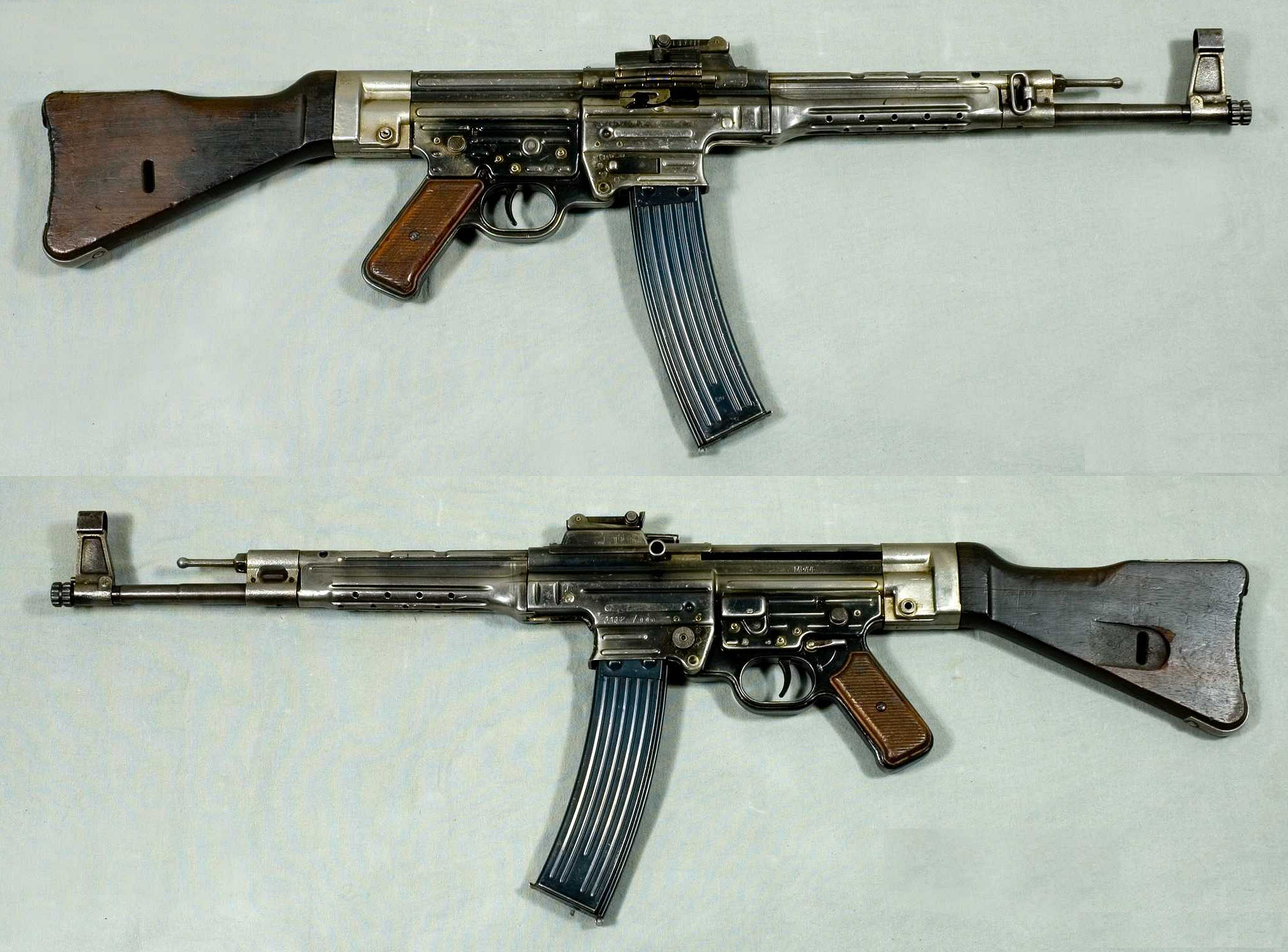 StG 44